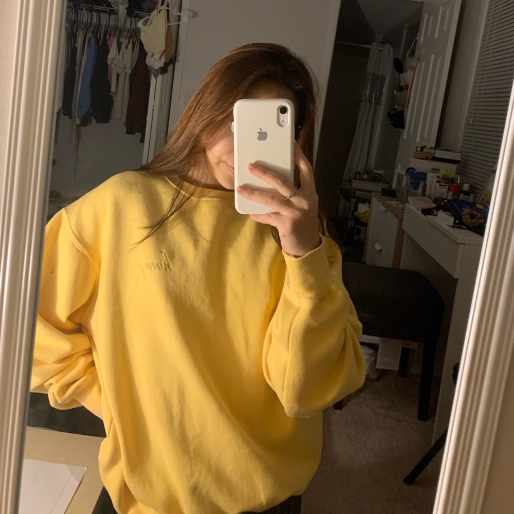 Brandy Melville honey yellow sweatshirt